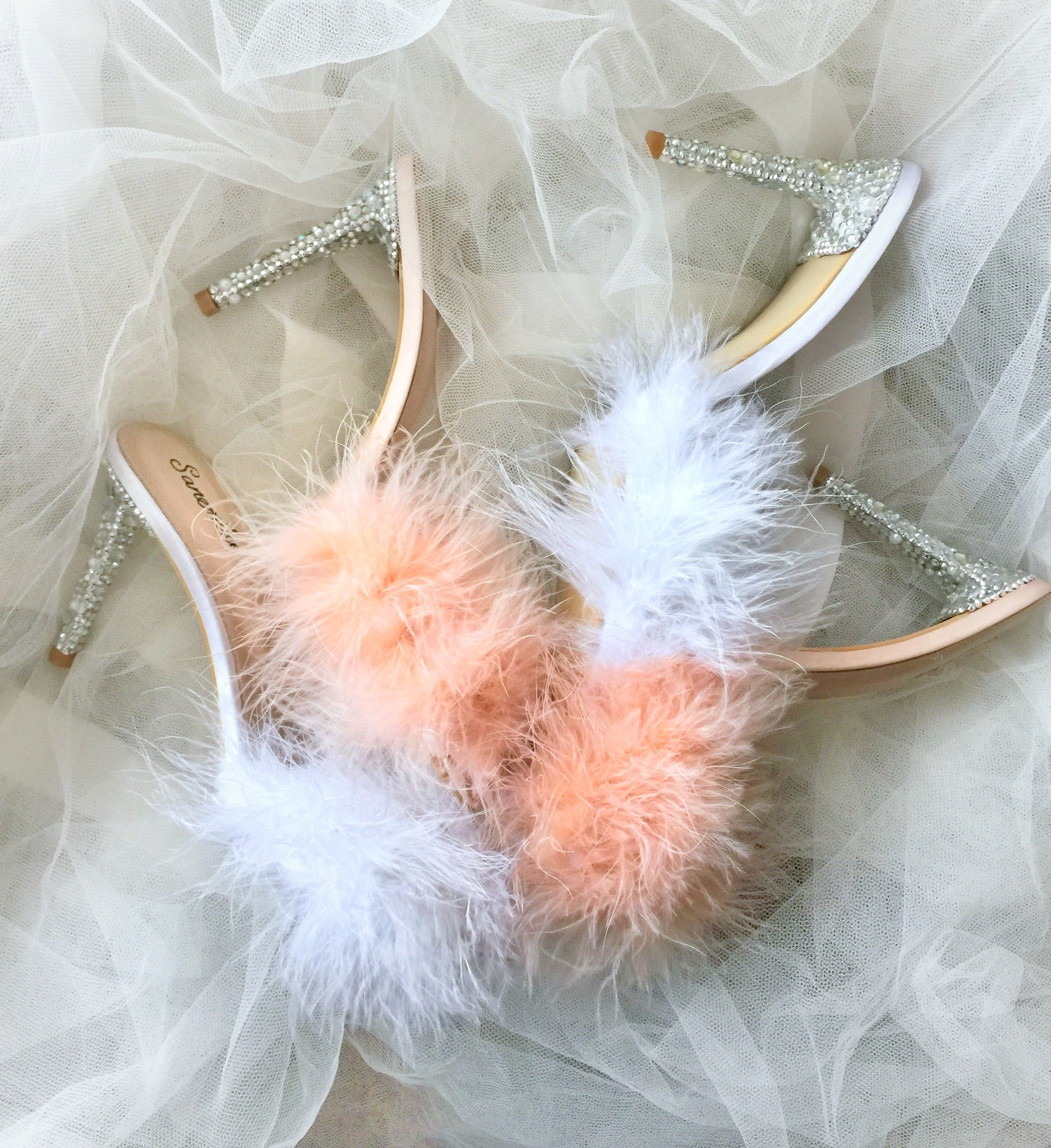 İnce Heeled Crystal Feathered Sandals